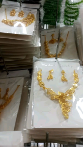 Kalung Set Anting Dubai Bunga Kendari Perhiasan Wanita Lapis Emas 24k
