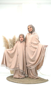 Mukena Raline 2 in 1 Dewasa Satin Premium Jumbo Standar Motif Simpel Polos