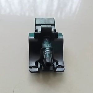 NOZZEL WIPER SEMPROTAN AIR DEPAN INOVA REBORN FORTUNER VIOS YARIS HARGA 1 PCS