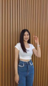 # กางเกงยีนส์เอวสูงทรงกระบอกแต่งขอบลูกไม้เอวและกระเป๋า รุ่น Double Flower Denim หมายเลข 140cm