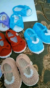 sepatu rajut bayi
