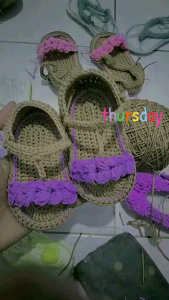 Sepatu Bayi: Pilihan Nyaman & Tahan Lama untuk Si Kecil