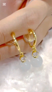KAIROS Cat‘s Eye Stone 14k Gold Clip-On Earrings Adjustable Coiled Ear Clips