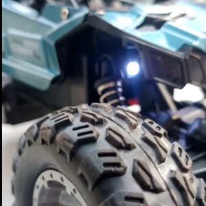 Mainan Mobil Remot kontrol Rc Car Offroad Baterai Mobil Bisa Di Charger Lampu Mobil Bisa Menyala