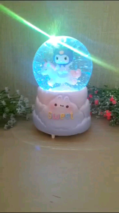 Koyak Musik Snowball Bola Ktistal Salju Kuromi Sanrio Waterball