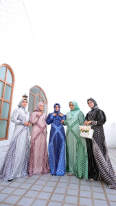 ELDEENA ZALORAA: Koleksi Baju Gamis Silk Luxury