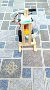 Robot cứu hoả định vị vị trí cháy tự động - Thi sáng tạo KHKT