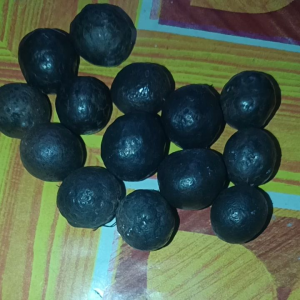 Batu MB Per PCS Ukuran Tanggung: Dekorasi Interior dan E-commerce