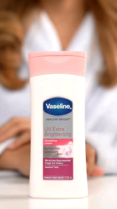 Vaseline UV Extra Brightening Glutaglow Lotion 200ml