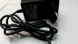 Adaptor Efek Biyang 9V 400mA Efek Regulated Negative Center