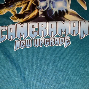 Kaos Anak Trendi & Unik: Pilihan Desain Gambar Kameraman & Skibidi TV