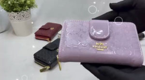 READY STOCK Woman Leather Short Purse Wallet Zip D05#