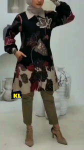 Pakaian Formal Couple: Desain Tunik Pasangan yang Menawan
