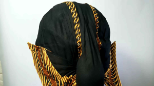 Blangkon Mataram Alusan Hitam Samurai Kuning