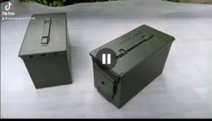 Thùng đựng đồ nghề bằng sắt 7L VN có gioăng cao su chống nước