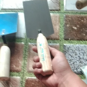 Sendok Semen Galur Kotak