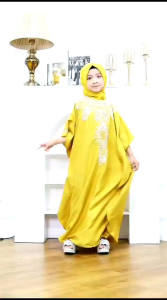 Kaftan Anak farina - Kaftan bahan moscrepe all size muat anak usia 8 sampai 11 tahun tergantung anak.
