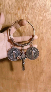 Door Hanger Chimes Bronze St. Benedict Miraculous Medal for House Protection Against Bad Spirit with Free Pouch