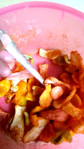 Makanan Cemilan Kerupuk Ikan Gurih Renyah Pedas Original