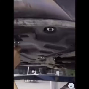 Chắn bùn gầm động cơ động cơ HYUNDAI TUCSON 2022->2026(đầy đủ bulong ốc vít)NHỰA ABS DẦY 5mm CHỊU NHIỆTCHỊU VA ĐẬP MẠNH