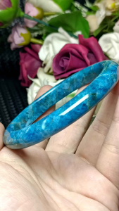 (Certificate) High Grade Blue Apatite Gemstone Crystal Bangle 63mm+ (附证书) 高货纯天然猫眼蓝磷灰水晶手镯 63mm+ 打灯都是星光闪闪的 超好看