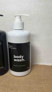 BOTOL HITAM GLOSSY 500ML LUXURY AESTHETIC TEMPAT WADAH SABUN BODY WASH CONDITIONER SHAMPOO PUTIH HITAM KAMAR MANDI BOTTLE REFILL
