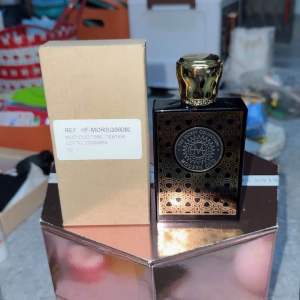 กล่องเทส Moresque The scret collection Modern oud eau de parfum 75ml Batch 2203089A [ 150 ER]