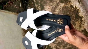 TERBARU !! Sandal Flat Tali Silang Busa Wanita Terbaru