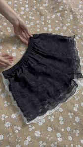 Quần đùi thun dáng xòe viền ren phong cách dễ thương