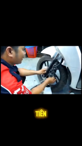 Hút Xả E Dầu Phanh 2 Bình Ô Tô Xe Máy