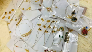 Invisible Chain Necklace for Women – Transparent Nylon Chain for Floating Pendant Look | Minimalist Transparent Necklace for Women & Girls