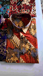NEW Arrival Distro Kemeja Batik Pria Lengan Pendek
