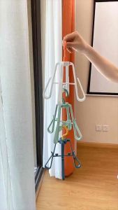 多功能晾鞋架 (1套3个) Multifunctional Shoe Drying Rack #有了这款多功能晾鞋架😍晾鞋变得好方便。 洗好的鞋子一边挂一个。干的快✨.晾晒方便。晾鞋架挂钩🌈.