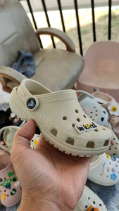 free4Jibbitz[แท้อย่างเป็นทางการ]croc.classic clog