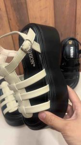 Sandal đế bằng 7 phân quai hậu khuy cài da sáp mịn DH8025