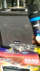 qiub speaker aktif GMC888Q termasuk 2mic wireless colokan gitar