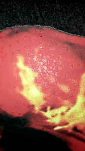 Kaos T-Shirt Kata-Kata: Tips Memilih dan Membeli