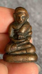 หลวงปู่ไปล่ วัดกำแพง รูปหล่อ พระเครื่อง ส่งตามรูป พ่อไปล่