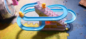 Mainan Seluncuran Bebek ada Suara dan Musik