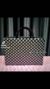 กระเป๋าแฟชั่นทันสมัย_ถือออกงาน _เรียบหรู 👜 งานสานอนุรักษ์ความเป็นไทย สีบรอนซ์เงิน ผสมดำ🤍 Silverstone 📇ไม่เหมือนใคร ใส่แท็บเล็ต. ใส่เอกสาร ใส่แฟ้ม กระเป๋าถือ