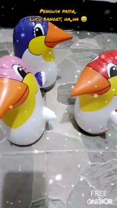 1 lusin balon tinju penguin dan dolphin (isi pasir) tinggi 22 cm