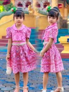 ชุดไทยเด็กผู้หญิง ชุดผ้าไทย ชุดกระโปรง ผ้าฝ้าย คอปก แต่งลูกไม้