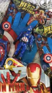 ถุงมือสไปเดอร์แมน ยิงได้ กระสุนลูกดอก