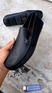 SEPATU KULIT SOL TANAM ZURRUFOOTWEAR