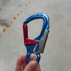 ตะขอล็อตปีนเขา ไต่เขา อุปกรณ์ล็อคเพื่อความปลอดภัย 35 KN