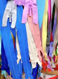 Dây kéo áo khoác loại tốt HKK 40cm răng phao số 5.