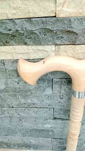 Tongkat Jalan Kayu Kemuning Gading Motif Cula Profil A125