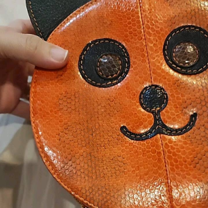 Used Once📍ส่งต่อกระเป๋าสะพายหนังงูทะเล สีส้ม มีใบเดียวในโลก