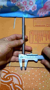 ท่อแสตนเลส 304 รูปลักษณ์ 9.0 มิล โตนอก 12.0 มิล ไม่มีตะเข็บรอย ขัดเงา 5 ปริมาณ สำหรับการแพลตฟอร์ม ผู้ชาย