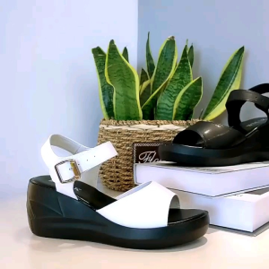 Sandal Slop Wanita Wedges Tali Belakang Sepatu Sandal Slide On Cewek Kekinian